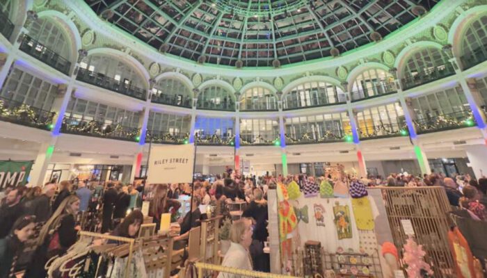 Fifth Annual Holly Days At The Arcade